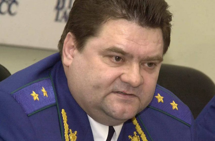  Бывшему заместителю Генпрокурора России заминировали машину в Москве