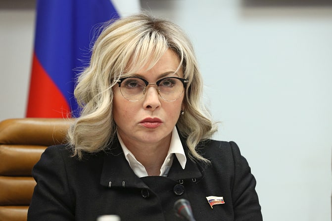 Сенатор предложила исключить плоскостопие и сколиоз из списка заболеваний, при которых призывник признается негодным к службе