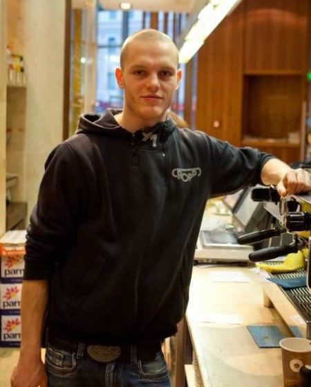  Основатель сети кофеен «Правда кофе» в свой день рождения устроил драку с полицейскими в Москве