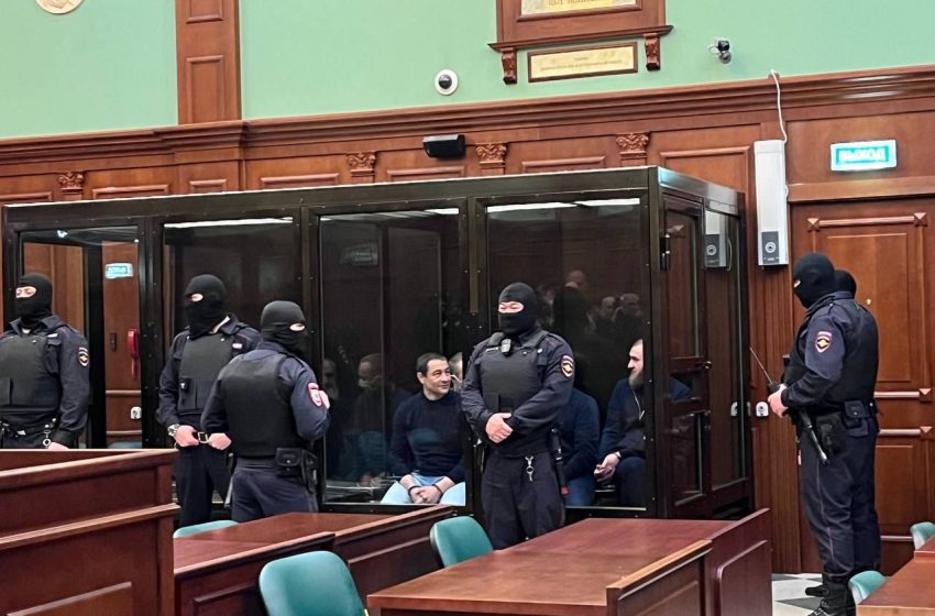 Бывшего сенатора от Карачаево-Черкесии Арашукова и его отца приговорили к пожизненным срокам
