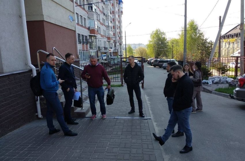  В Нижнем Новгороде сотрудники уголовного розыска пришли с обыском к юристам “Команды против пыток”