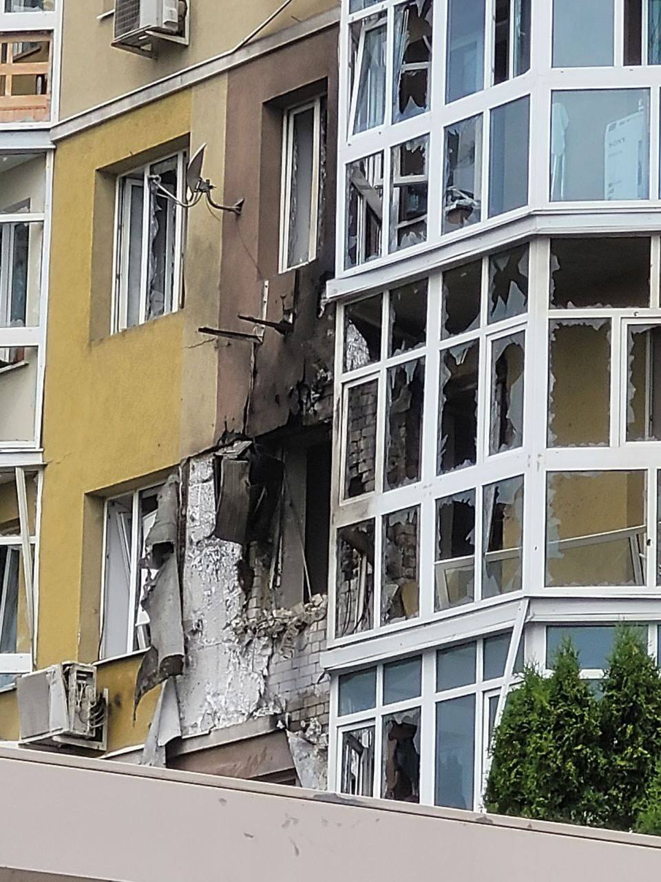 беспилотник врезался