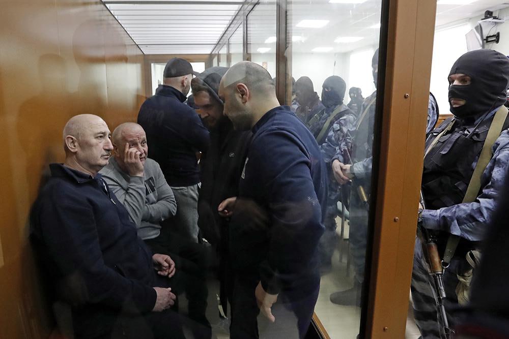 подсудимые