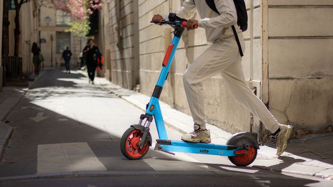  В Париже запретят аренду электросамокатов
