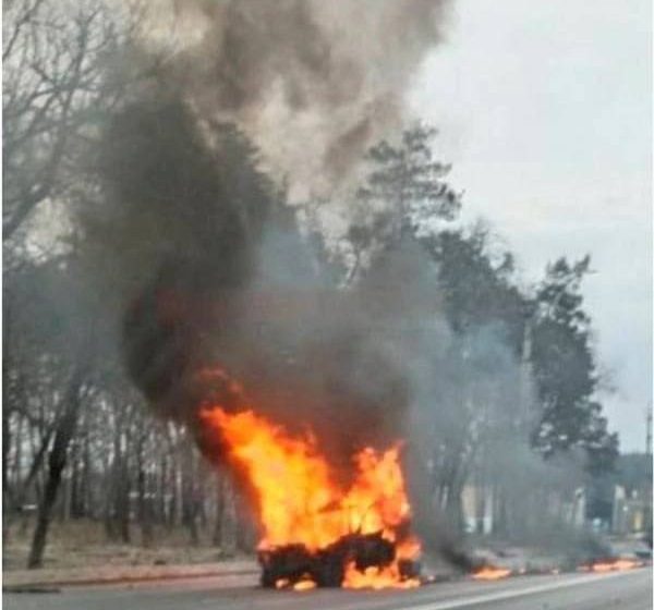 Во время обстрела Белгорода снаряд попал в автомобиль