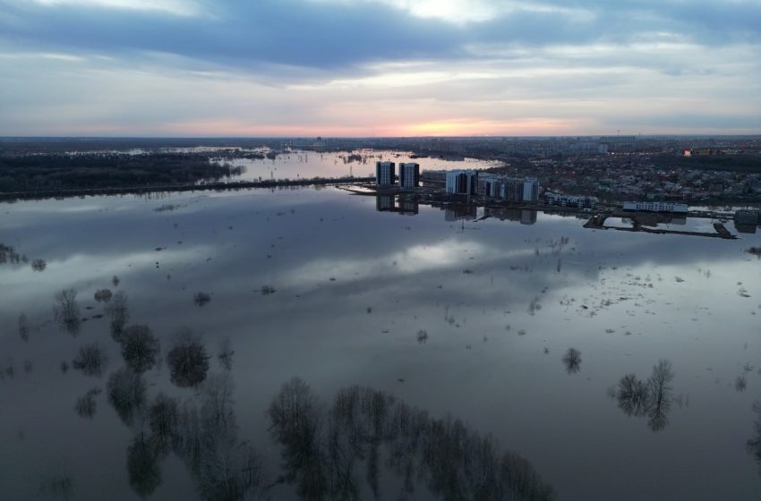  В Оренбурге началась массовая эвакуация