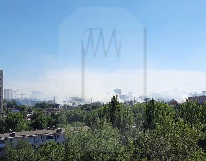  Ростов-на-Дону заволокло дымом из-за горящей травы
