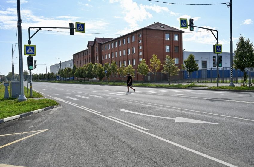  64 дороги к образовательным учреждениям отремонтировали в Подмосковье.