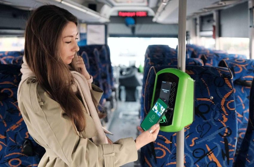  С начала учебного года подмосковные школьники во время поездок воспользовались льготной картой «МИР» почти 22 тысяч раз. 