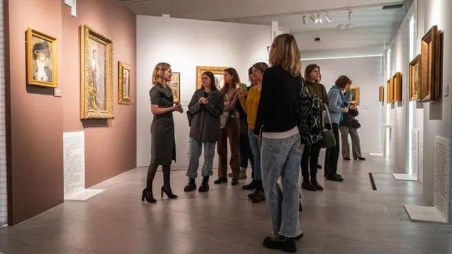  В Подмосковье хотят поощрять экскурсоводов. 