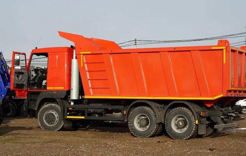  Перед зимой Подмосковье получило 72 самосвала.