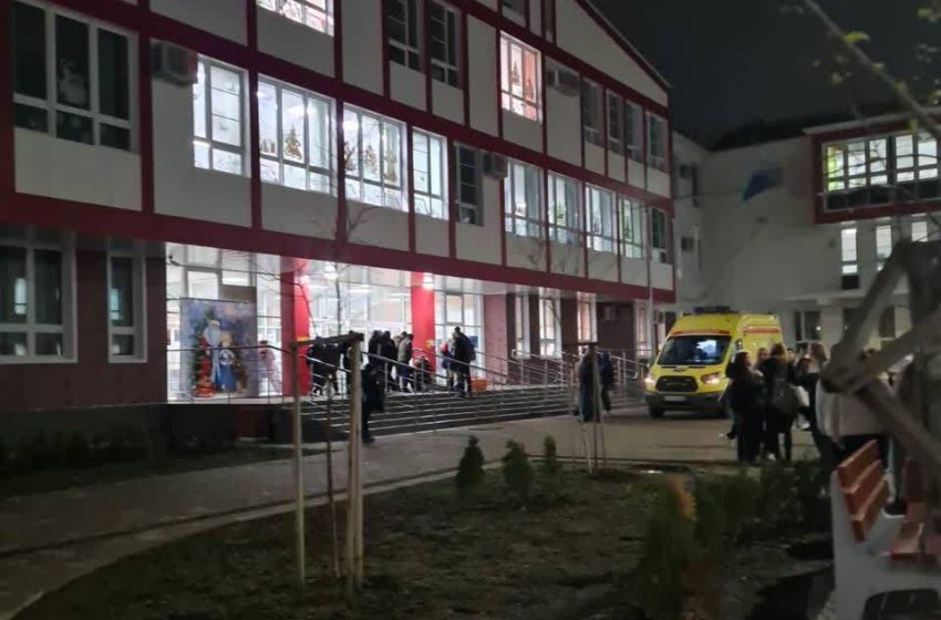 На детей в школе под Краснодаром напал ученик 8 класса