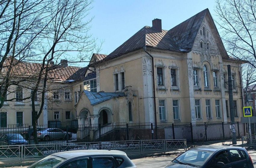  В Смоленске в здании бывшего родильного отделения откроют отель