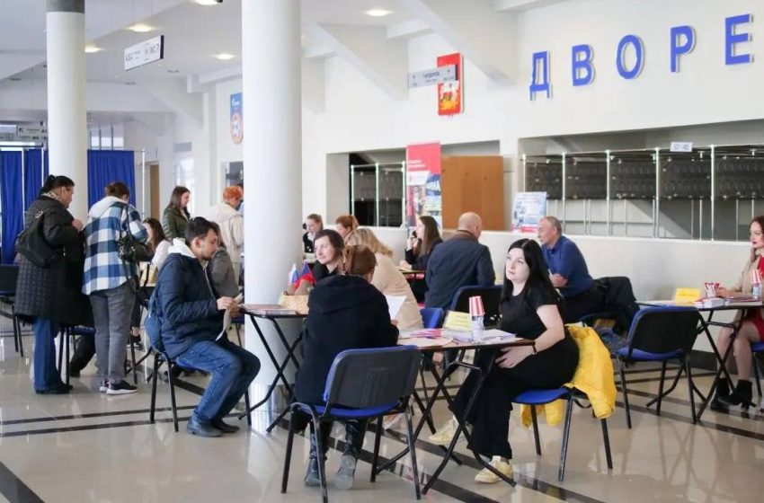  В Подмосковье более 6 тысяч соискателей посетили ярмарку трудоустройства