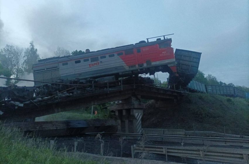  В Курской области произошло обрушение моста