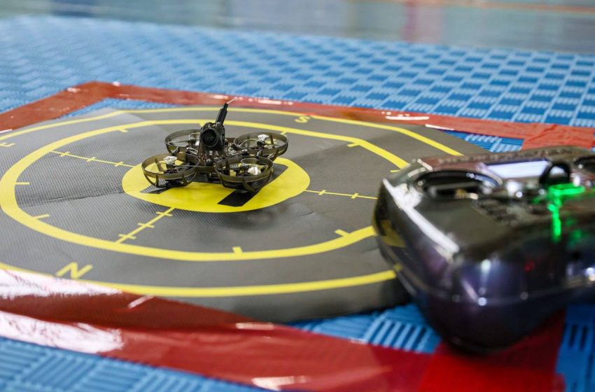  В Подмосковье подвели итоги II этапа олимпиады по пилотированию БПЛА.