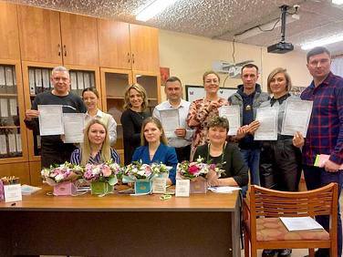 Свыше 1000 жителей Подмосковья записались в школы приемных родителей.