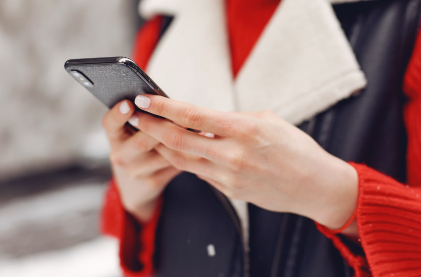  Из-за атак БПЛА и отключений связи россияне массово меняют операторов