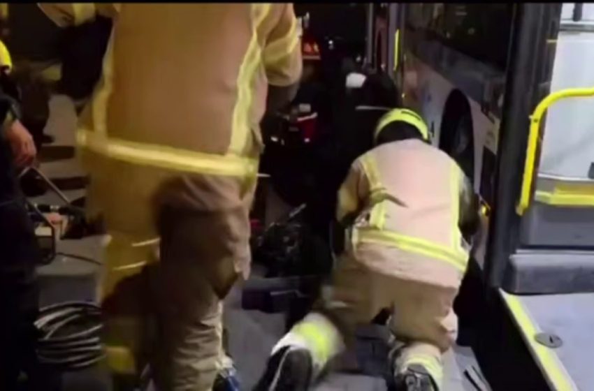  Автобус врезался в толпу протестующих в Израиле